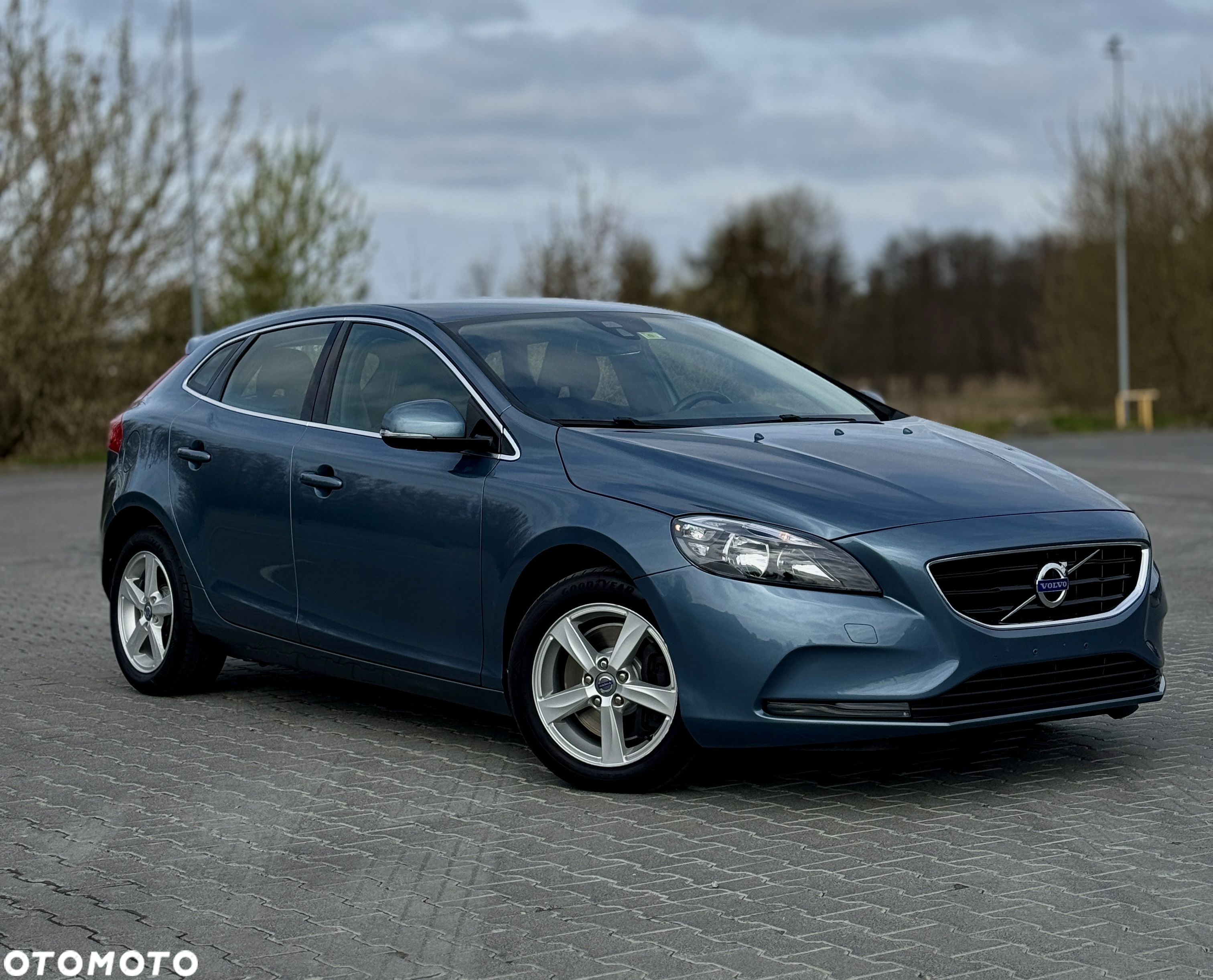 Volvo V40 D3 Geartronic Momentum - 1