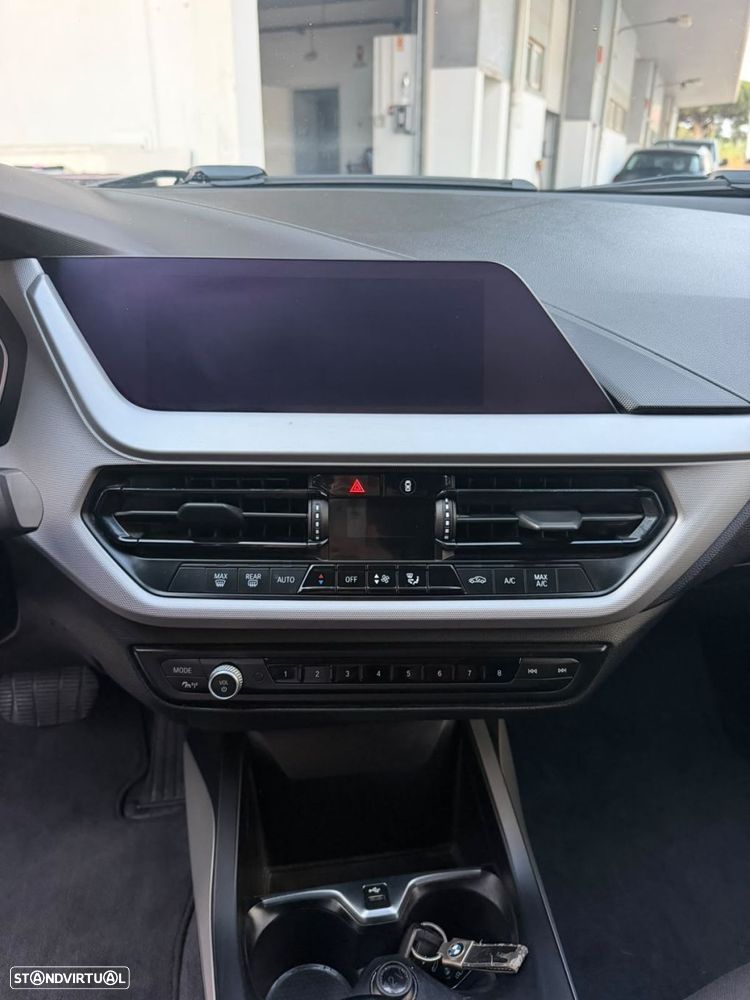 BMW 116 d Auto - 25