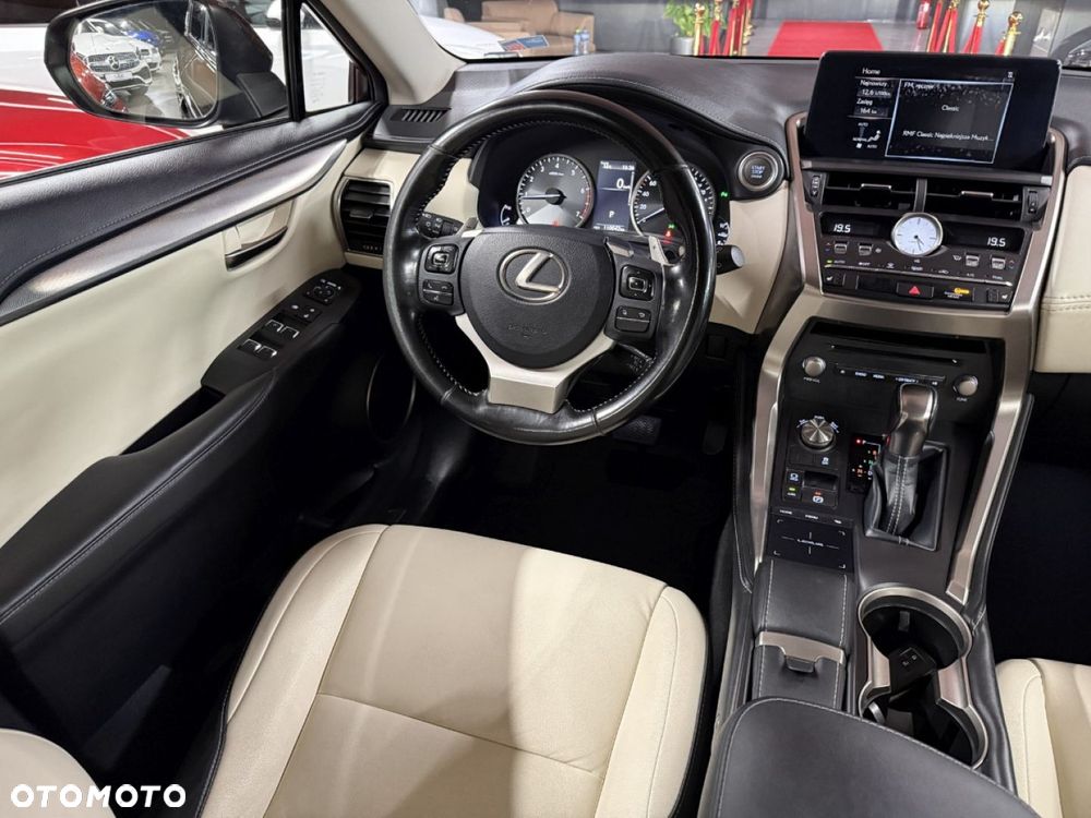 Lexus NX 300 Comfort AWD - 22