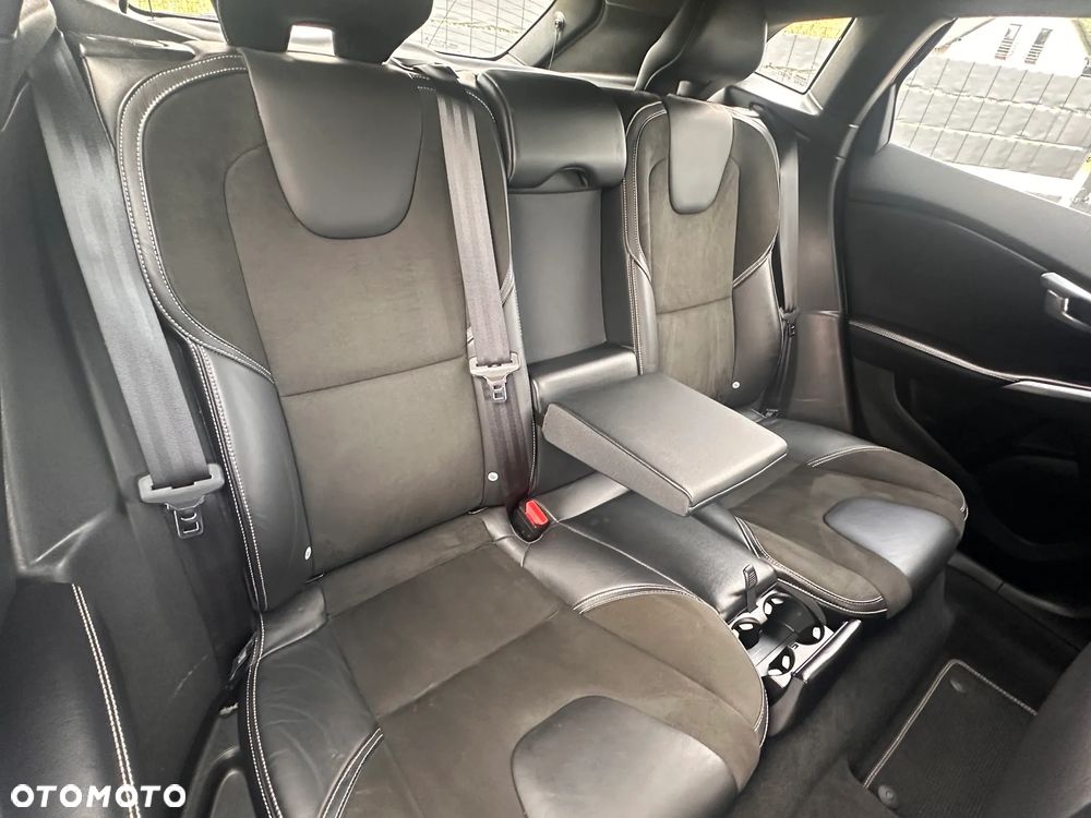 Volvo V40 T2 Drive-E R-Design Momentum - 32