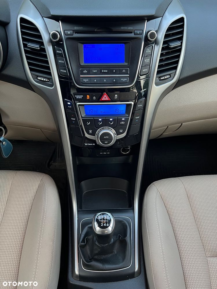 Hyundai i30 1.6 GDI Comfort - 11