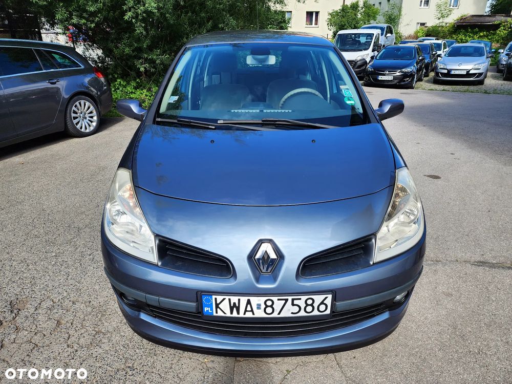 Renault Clio - 2