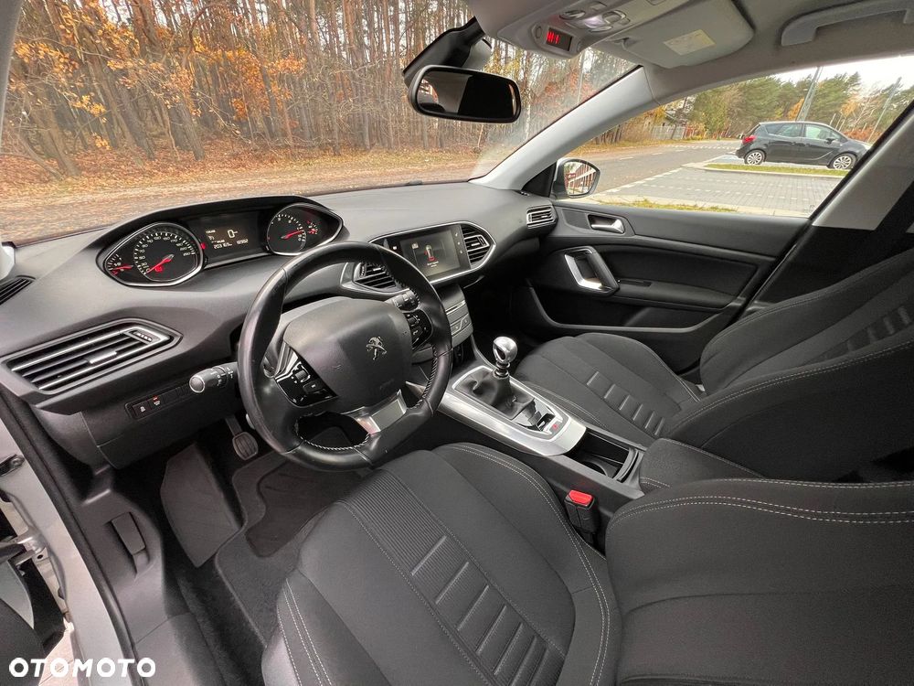 Peugeot 308 1.6 e-HDi Allure S&S - 6