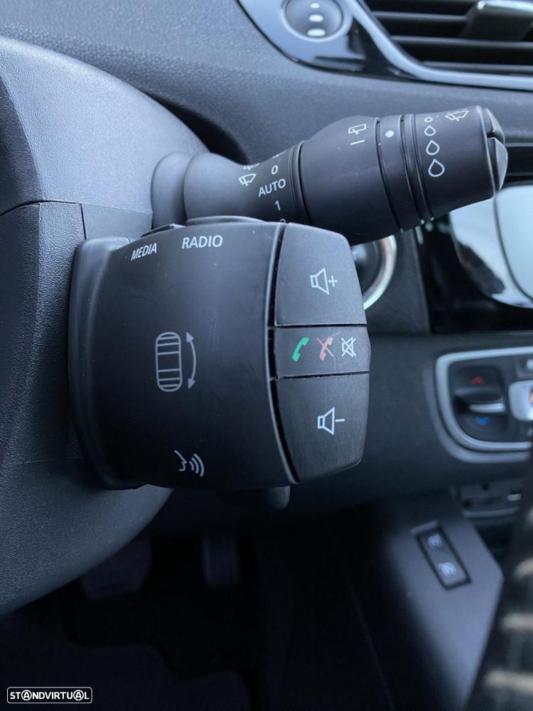Renault Scénic 1.5 dCi Bose Edition SS - 13