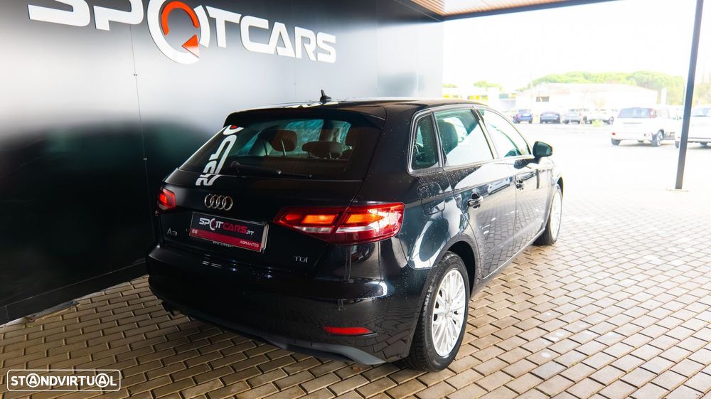 Audi A3 Sportback 2.0 TDI Advance - 7