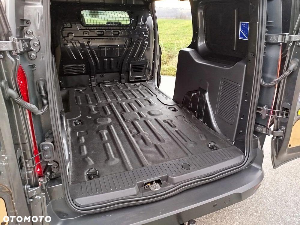 Ford Transit Connect - 16