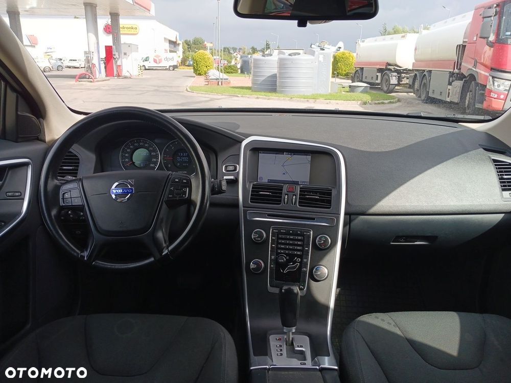 Volvo XC 60 D3 Kinetic - 11