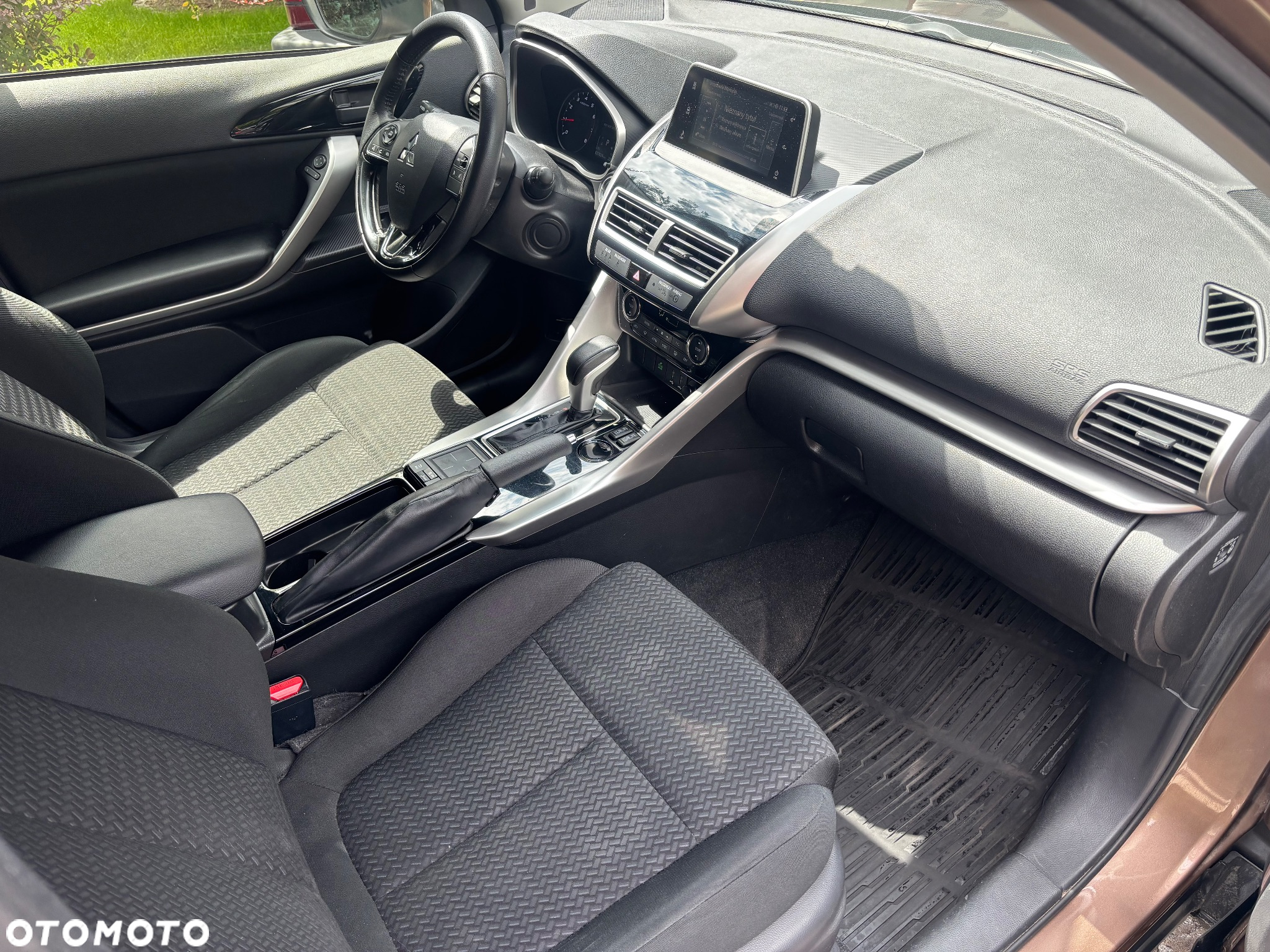 Mitsubishi Eclipse Cross 1.5 T Invite Plus CVT - 13