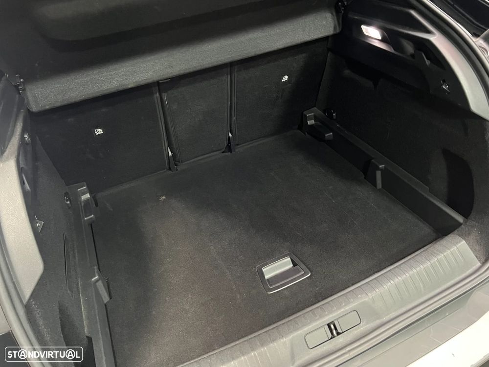 Peugeot 3008 1.2 Hybrid Allure e-DCS6 - 20
