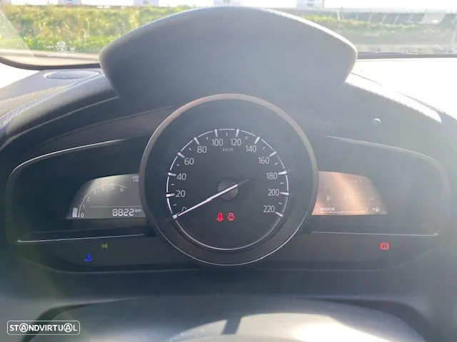 Mazda 2 - 8
