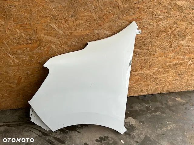 Renault Master IV błotnik lewy