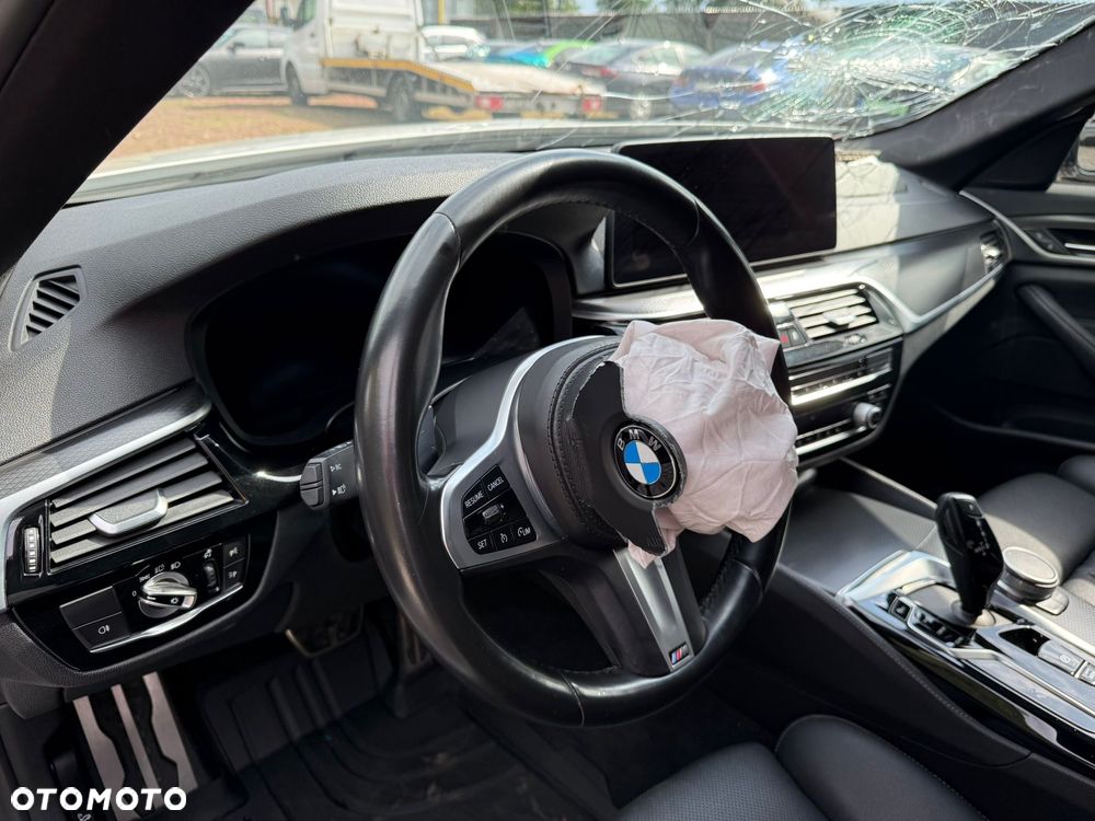 BMW Seria 5 520d xDrive MHEV M Sport sport - 16