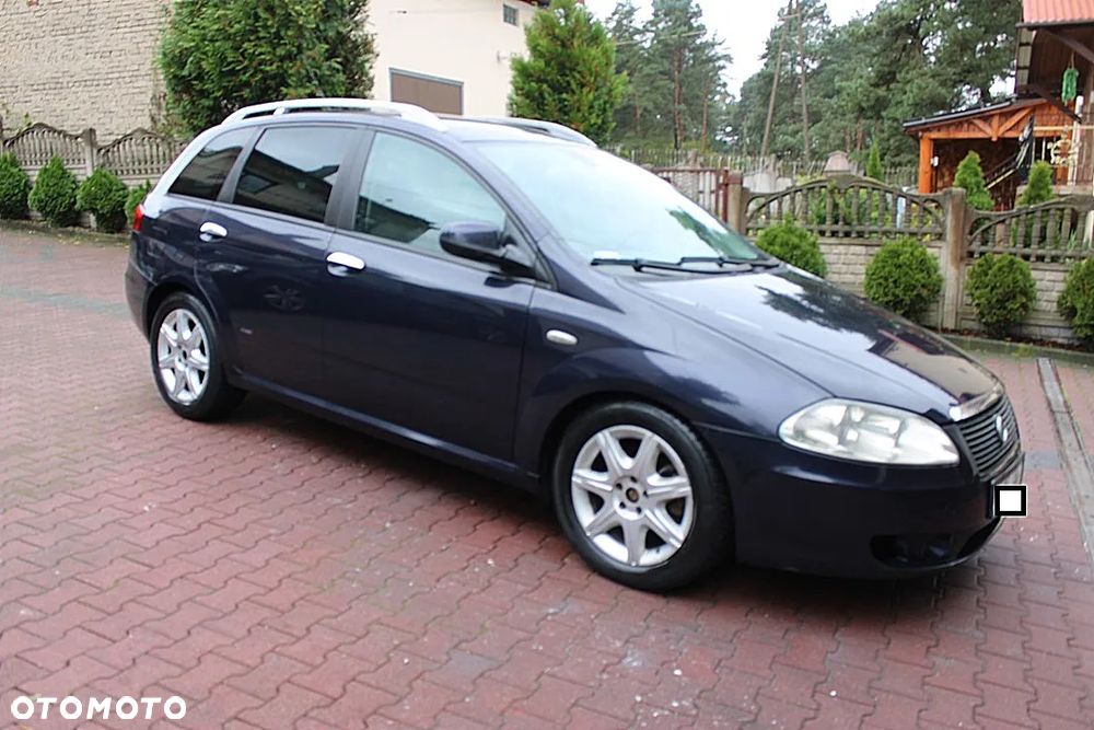 Fiat Croma 1.9 JTD Emotion - 2
