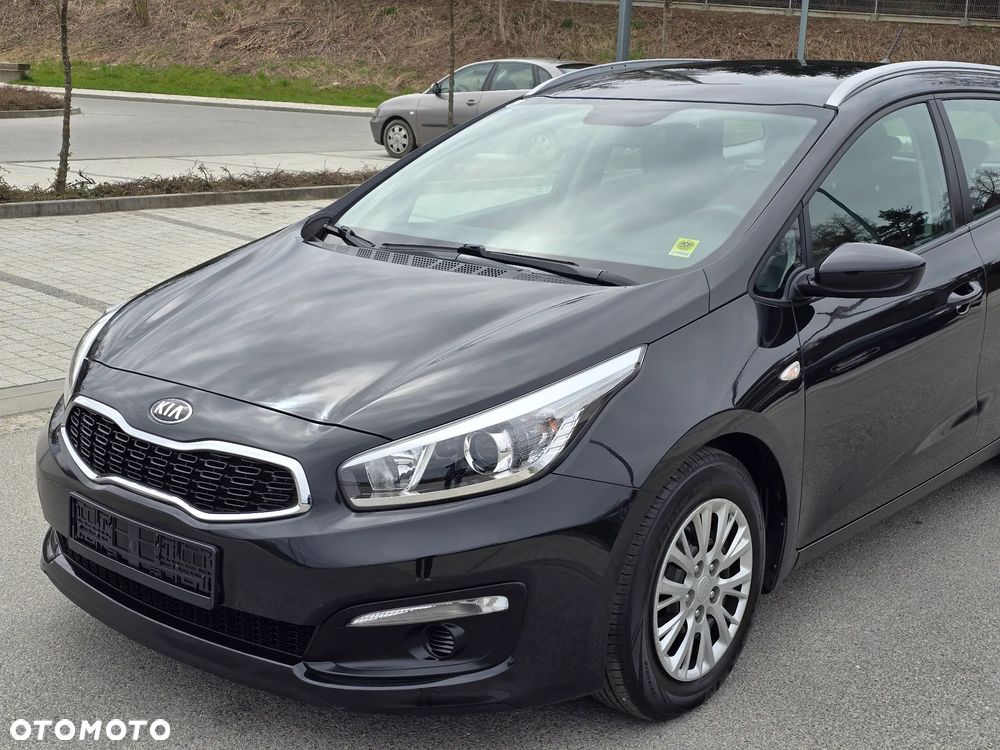 Kia Ceed 1.4 CRDi 90 Vision - 16