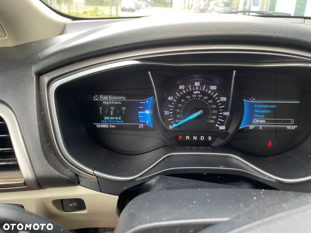 Ford Fusion - 23