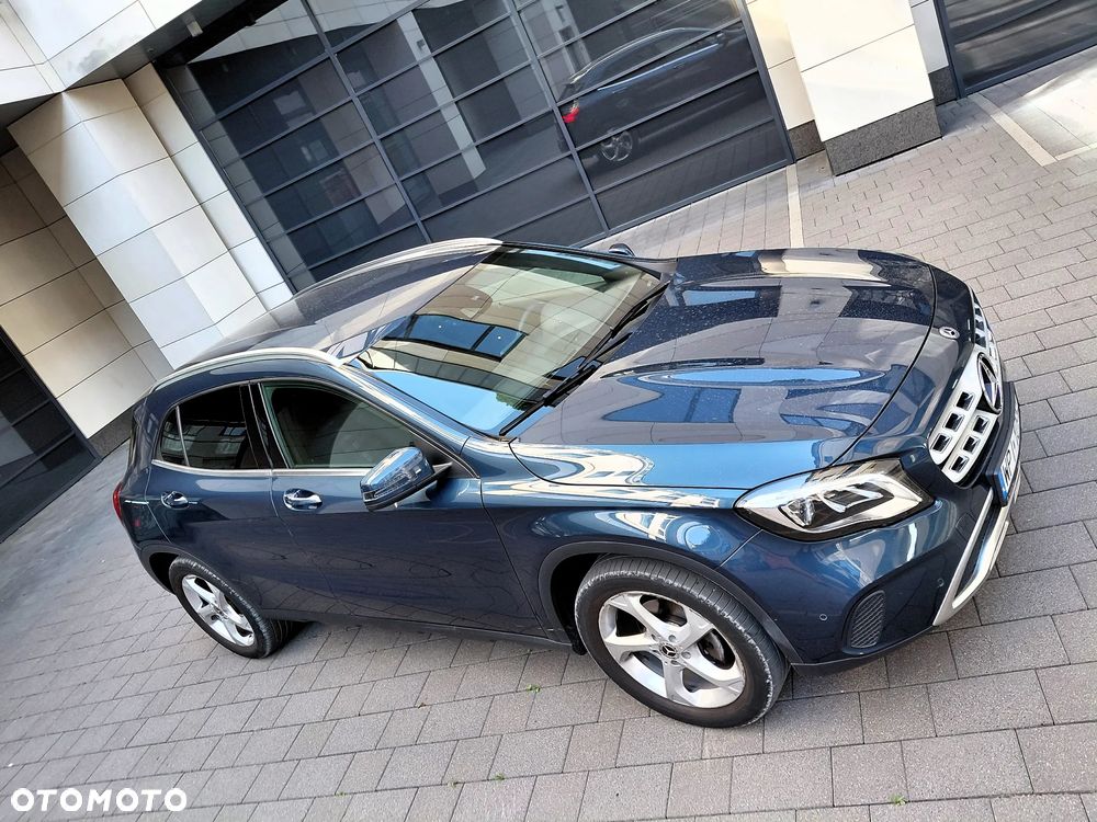 Mercedes-Benz GLA 200 7G-DCT Urban - 13