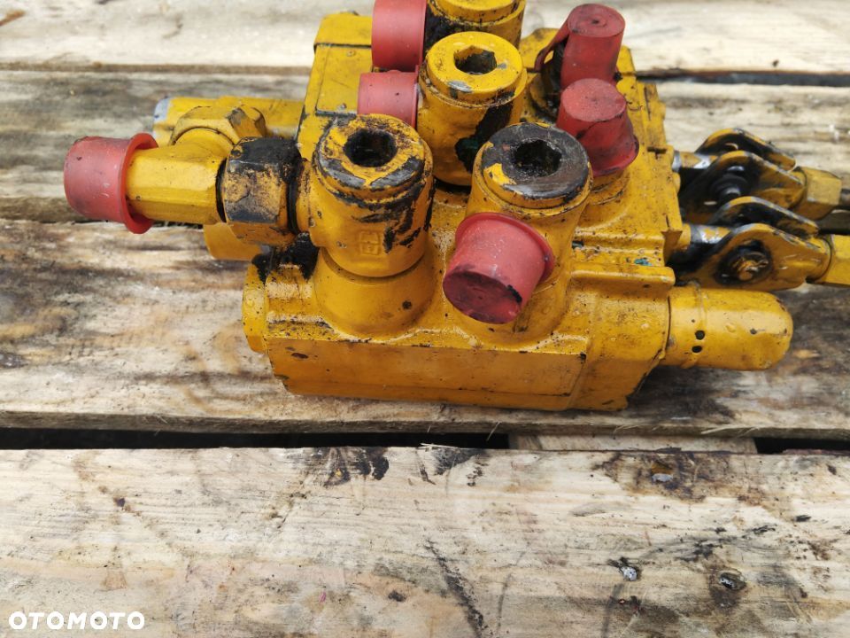 Rozdzielacz 2 sekcyjny Zettelmeyer ZL 500 521 663 987 - 4