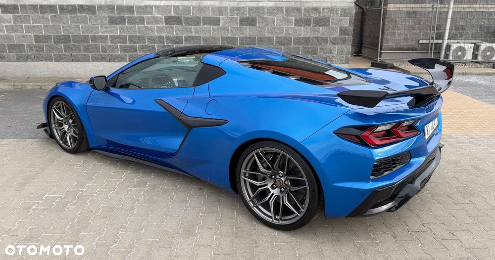 Chevrolet Corvette - 28