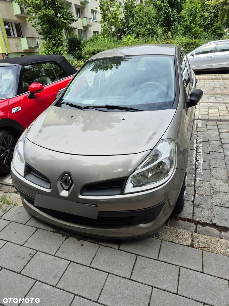 Renault Clio 1.5 dCi Authentique - 7
