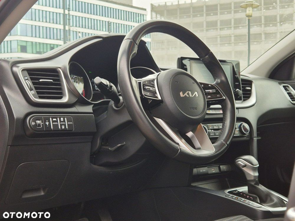 Kia Ceed 1.5 T-GDI M DCT - 13