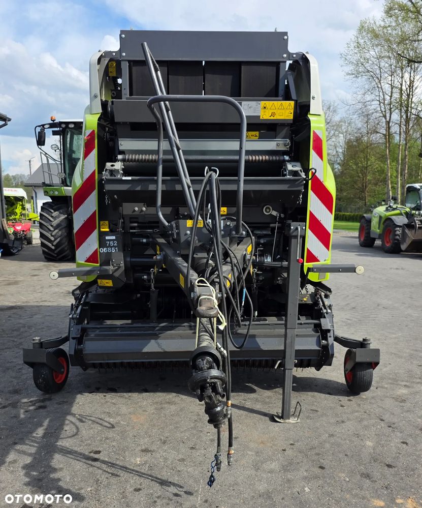 Claas Variant 485 RC - 3