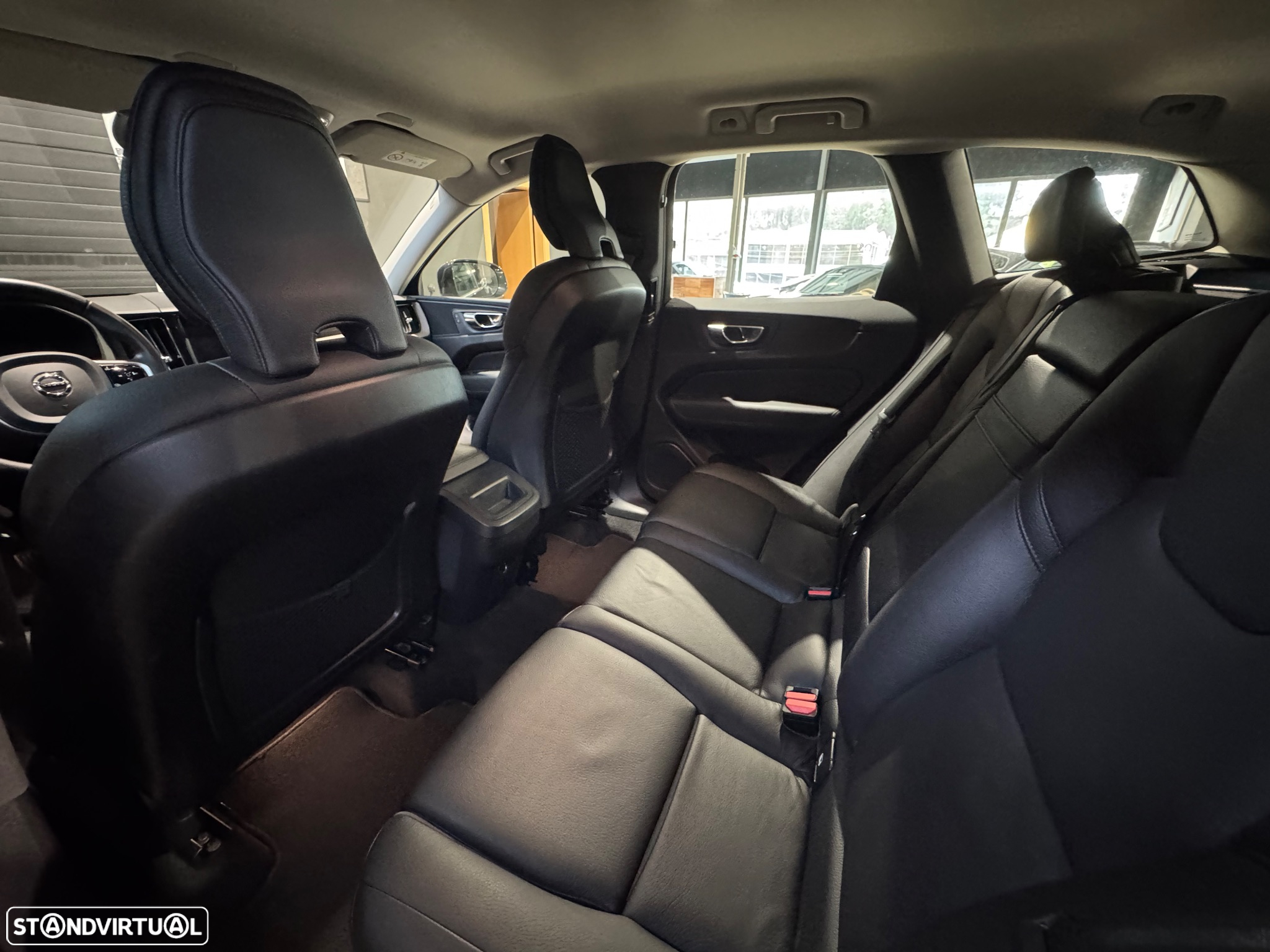 Volvo XC 60 2.0 D4 Inscription Geartronic - 27