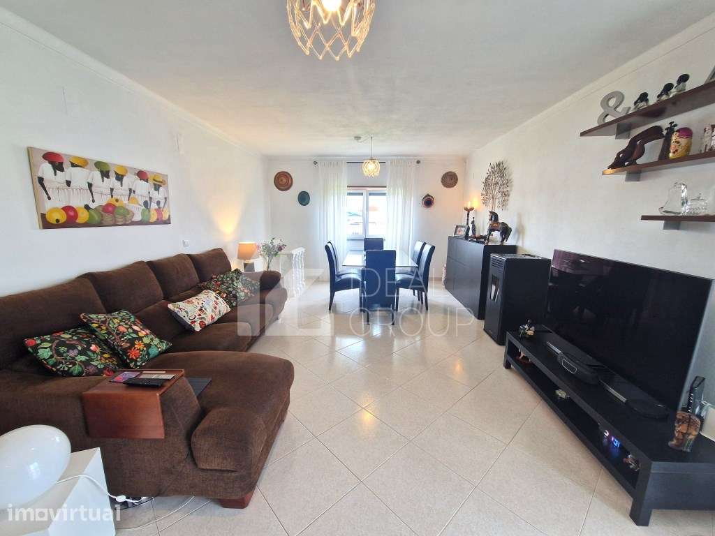 Moradia com Piscina em lote de 1.599 m² na Silveira - Grande imagem: 5/27