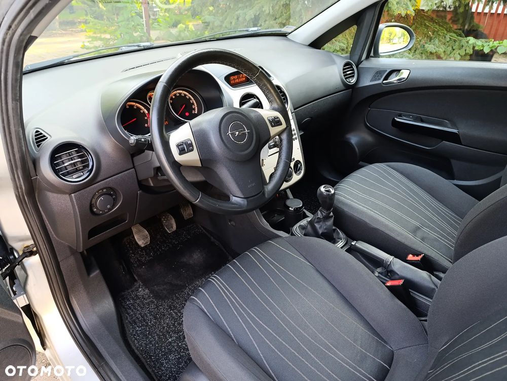 Opel Corsa 1.2 16V - 5