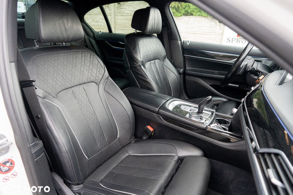 BMW Seria 7 730d xDrive - 24