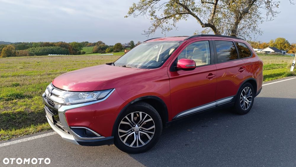 Mitsubishi Outlander - 1