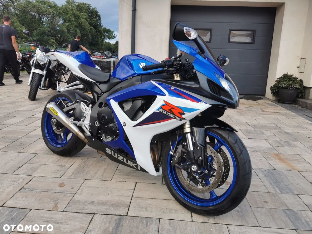 Suzuki GSX-R - 32