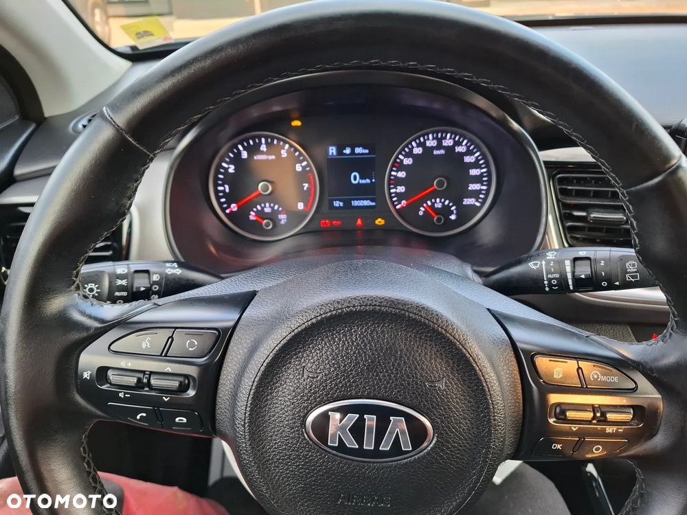 Kia Stonic - 12
