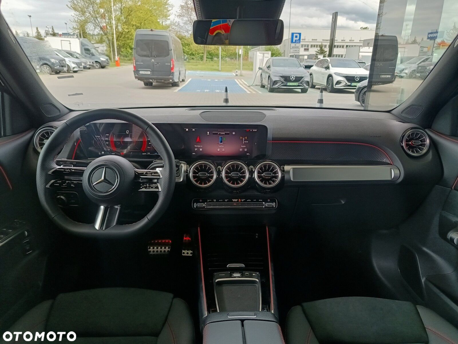 Mercedes-Benz GLB - 11