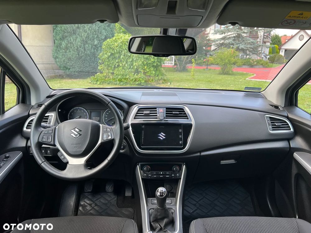 Suzuki SX4 S-Cross 1.0 T Premium - 9