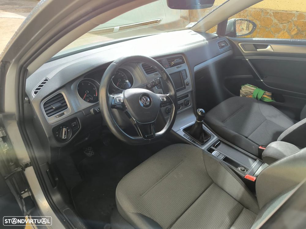 VW Golf Variant - 13