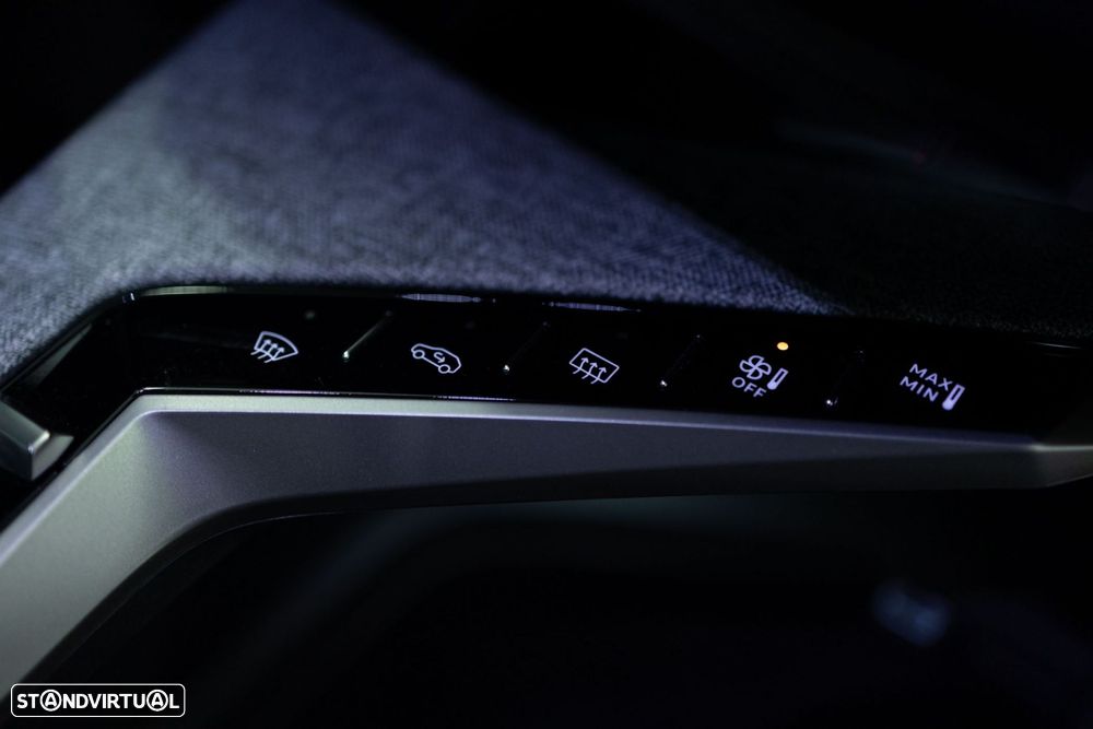 Peugeot 3008 1.2 PureTech Allure Pack EAT8 - 39