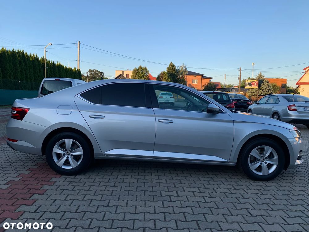 Skoda Superb 1.5 TSI Ambition DSG - 2