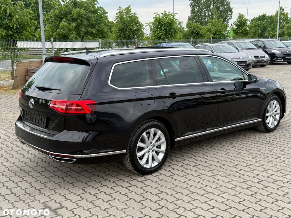 Volkswagen Passat 2.0 TDI SCR 4Motion DDG Highline - 19