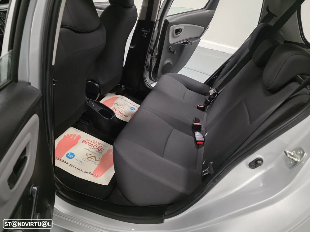 Toyota Yaris 1.4 D-4D ACtive+AC - 25