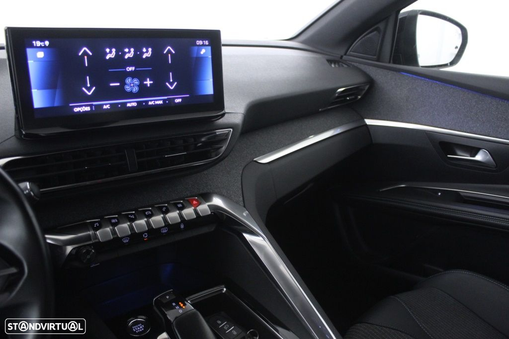 Peugeot 3008 1.5 BlueHDi Allure Pack EAT8 - 31