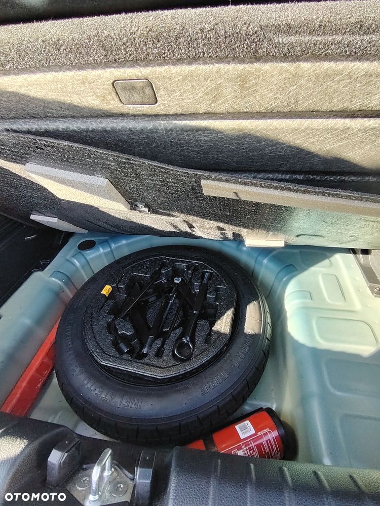 Kia Stonic 1.2 L - 17