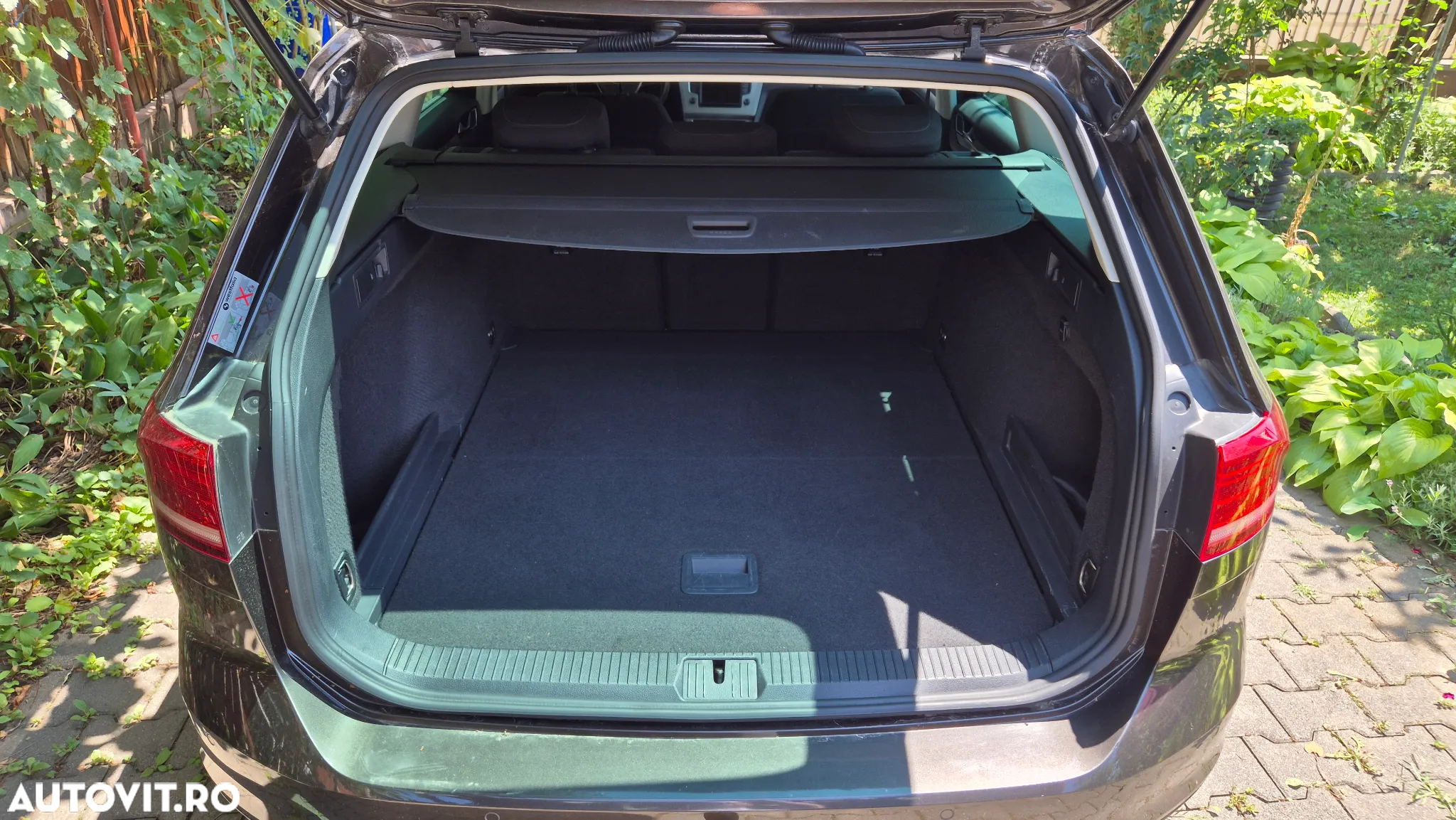 Volkswagen Passat Variant 2.0 TDI DSG Comfortline - 18