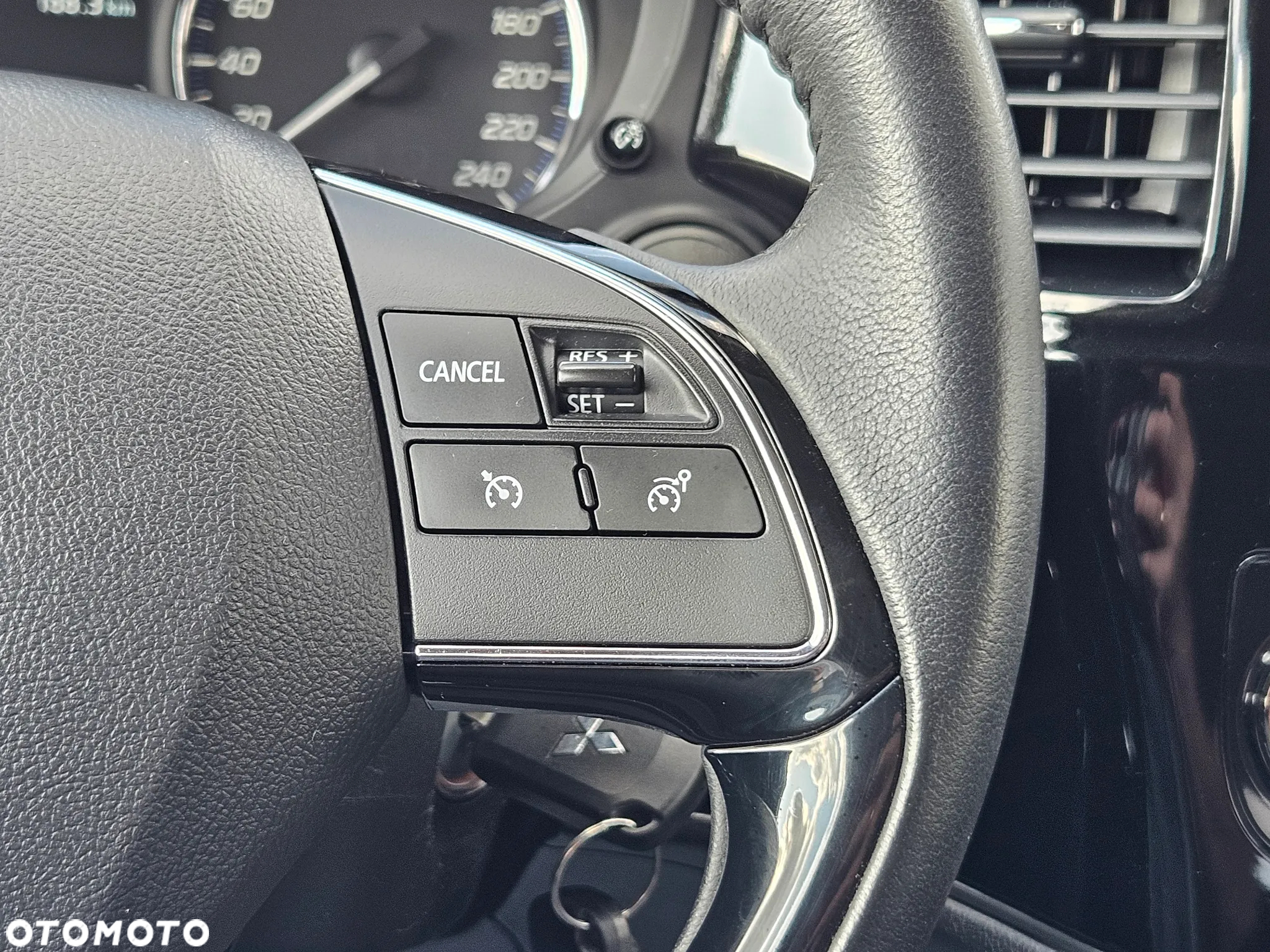 Mitsubishi Outlander 2.0 City Style 2WD - 29