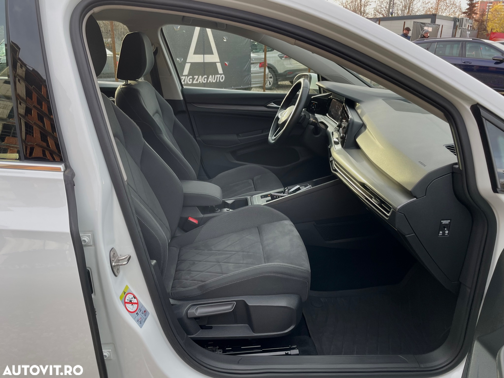 Volkswagen Golf 2.0 TDI DSG Style - 18