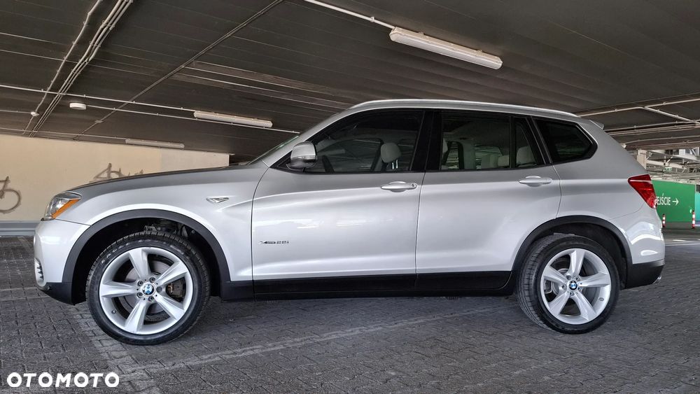BMW X3 28i xDrive - 22
