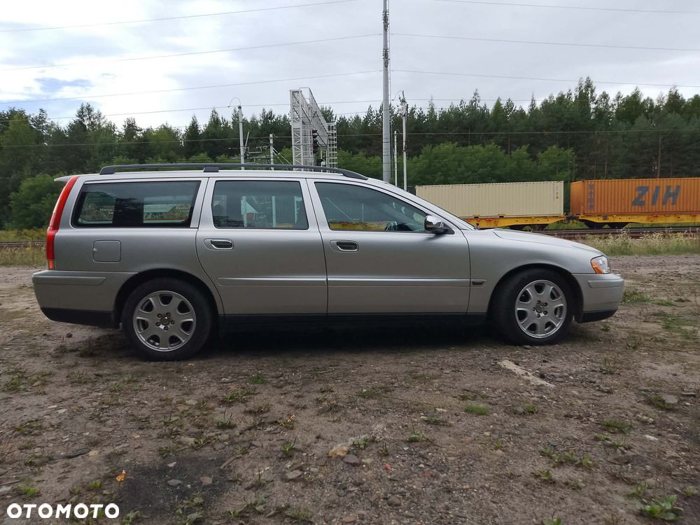 Volvo V70 2.4 Summum - 6