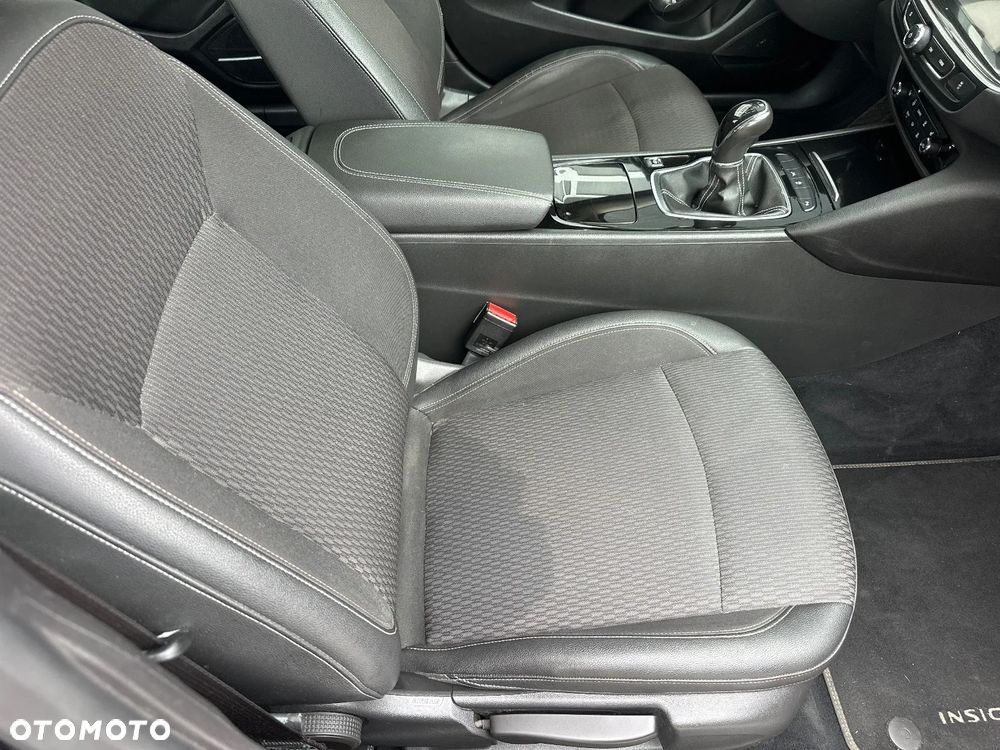 Opel Insignia - 14