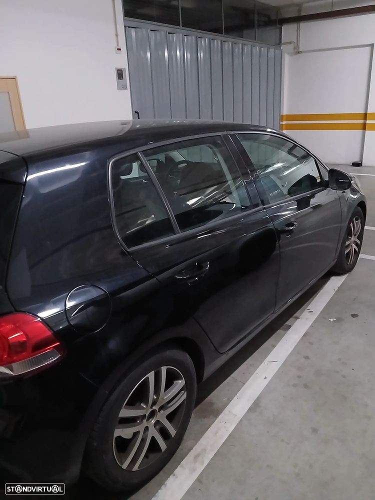VW Golf 2.0 TDi Confortline - 2