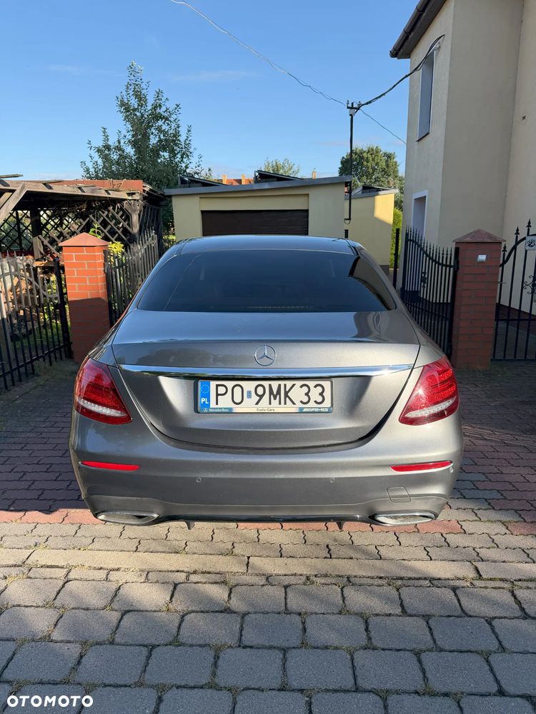 Mercedes-Benz Klasa E 220 d 4-Matic AMG - 4