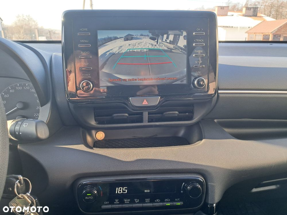Toyota Yaris ver-hybrid-1-5-comfort - 7